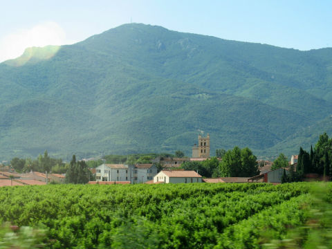 Saint-Génis-des-Fontaines - Village des Albères - Pyrénées Orientales