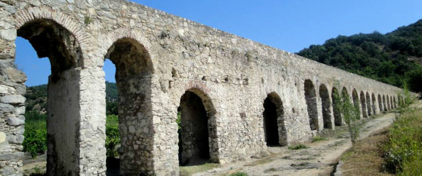 l'Aqueduc d'Ansignan - Village du Fenouillèdes - Pyrénées Orientales