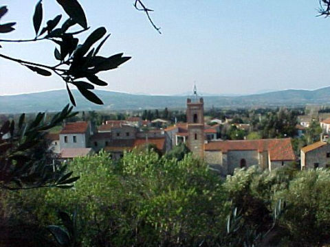 Corbère-les-Cabanes - Village du Ribéral - Pyrénées Orientales