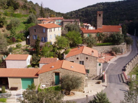 Saint-Michel-de-Llotes - Village du Ribéral - Pyrénées Orientales