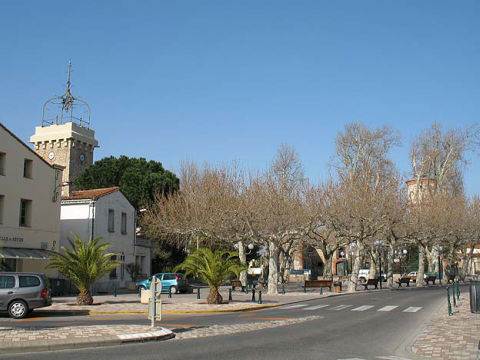 Théza - Village de la Plaine du Roussillon - Pyrénées Orientales